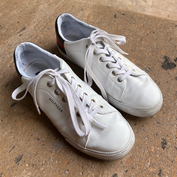 Tommy Hilfiger White Laddin Sneakers - Picture 3 of 16